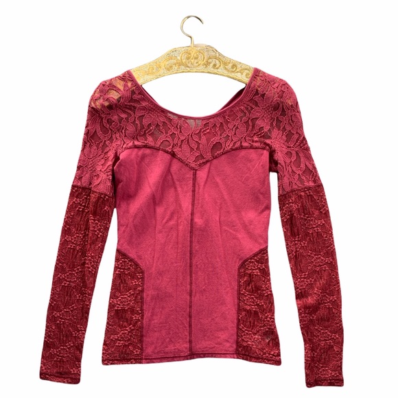 FREE PEOPLE Red long sleeve lace top - Picture 1 of 6